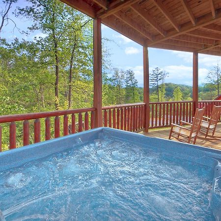 Knotty & Nice Holiday Home Gatlinburg Eksteriør bilde