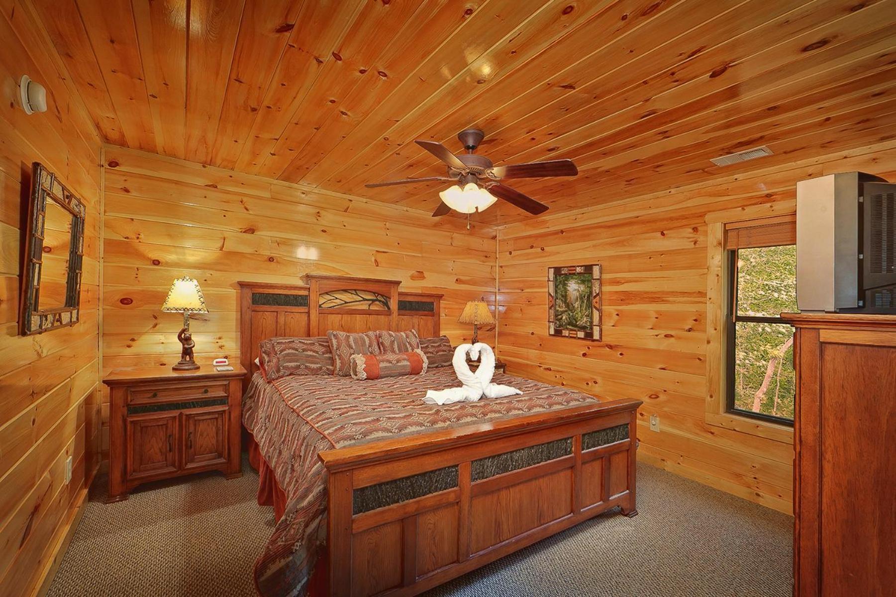 Knotty & Nice Holiday Home Gatlinburg Eksteriør bilde